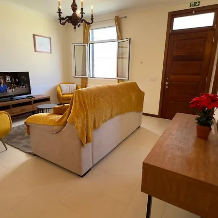 Casa Santiago Ii 푼샬