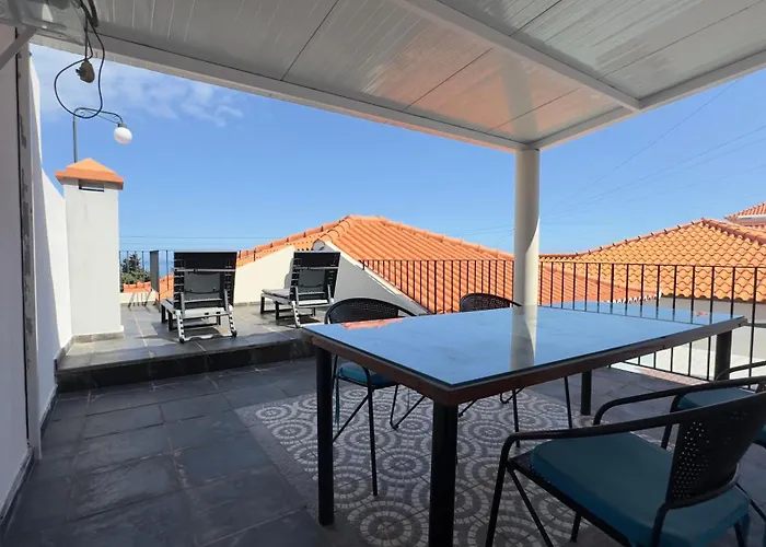 펜션 Casa Santiago Ii 푼샬
